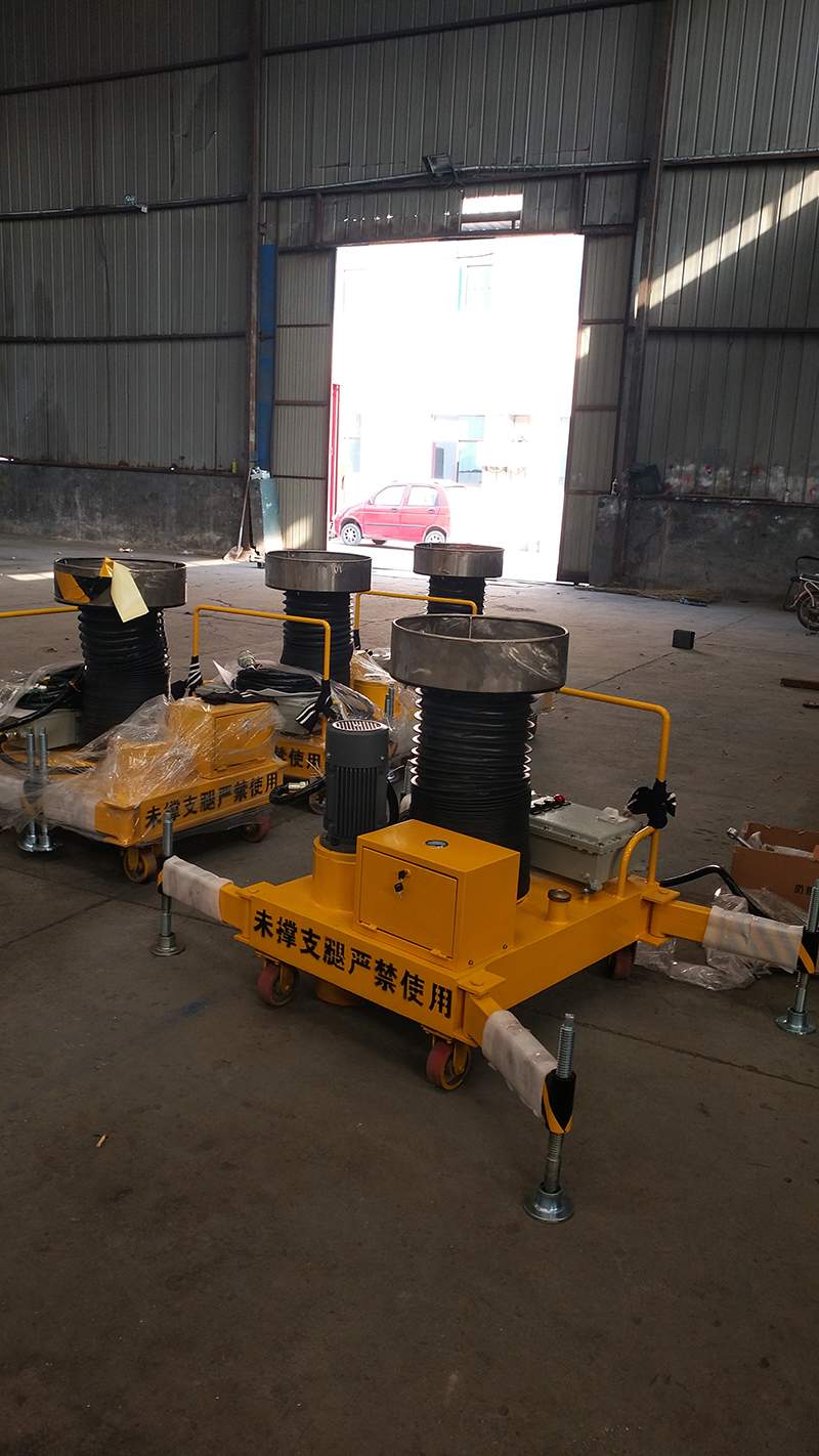 套缸式液壓升降機(jī)