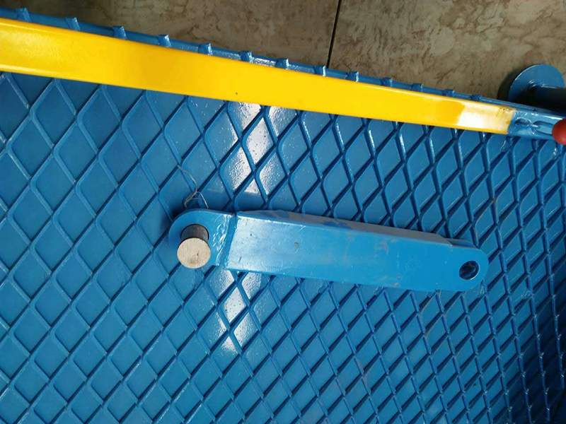 液壓升降平臺(tái)