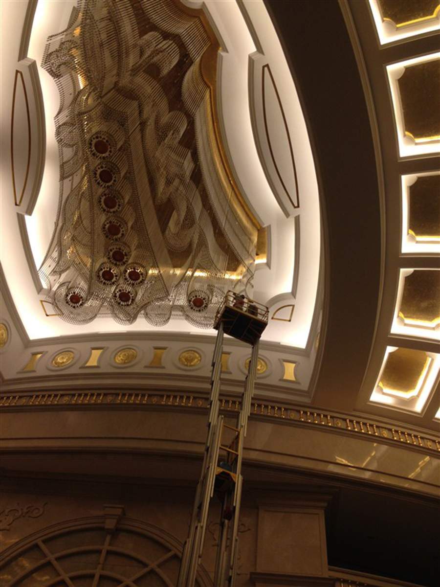 高空作業(yè)平臺(tái)