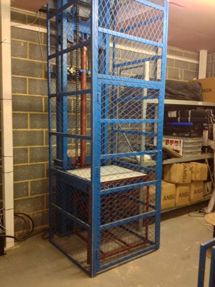 固定式升降機(jī)